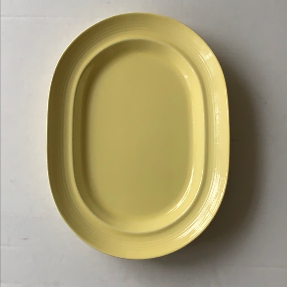 EUC vintage Metlox Potteries yellow serving dish